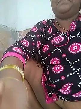 Desicouple1706's cam snapshot