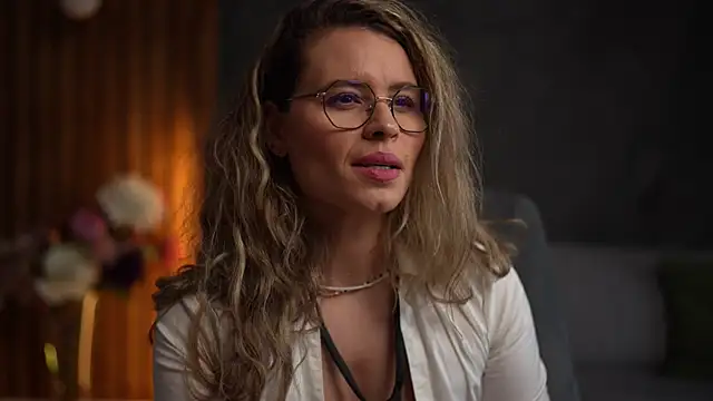 BrandyWhite's cam snapshot