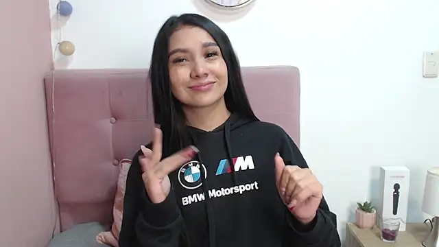 gabriela_paris's cam snapshot