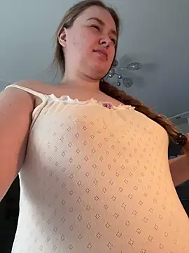 DeniMilkyyyyy live sex cam