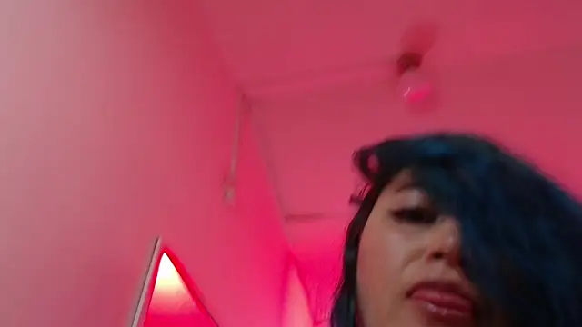 scarleth_blue's cam snapshot