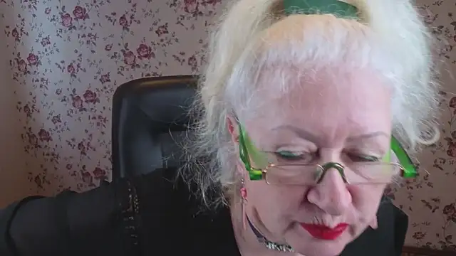 Maya_Mayflower live sex cam