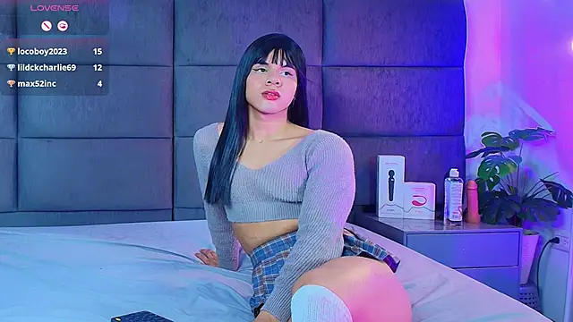 Slenna_Moon live sex cam