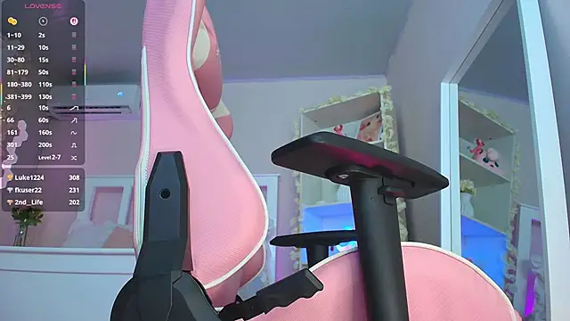 ely_cherry18's cam snapshot