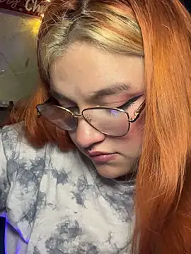 Sophia_Weest99's cam snapshot