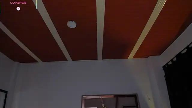 lunaarose's cam snapshot