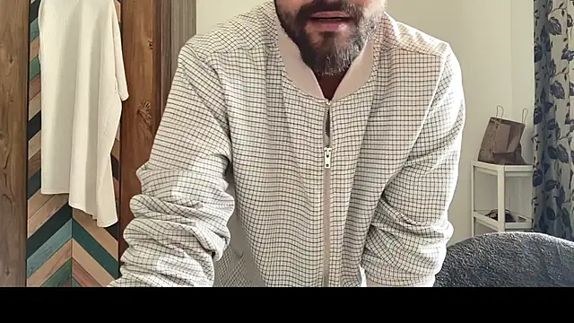 MakeMeAwareAah live sex cam