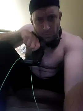 Brucejuce6669 live sex cam