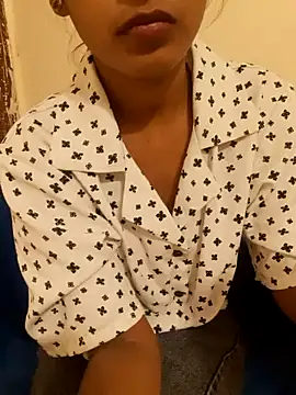 Navya67 live sex cam