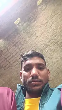 BiggerDickGuy live sex cam