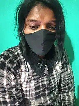 QWEEN7B's cam snapshot