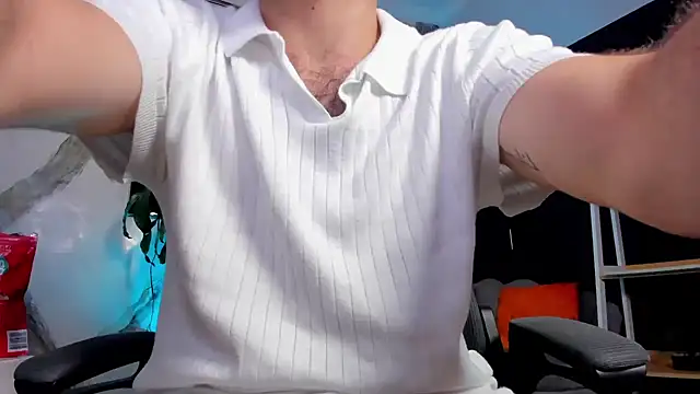 MaximusClark's cam snapshot