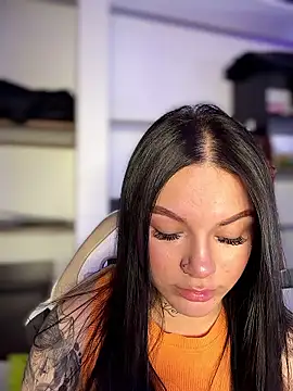 Megaan__More's cam snapshot