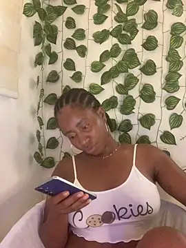 MISSMAYMADMYDAY's cam snapshot