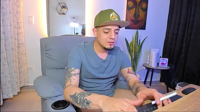 alejandro_calderon1 live sex cam