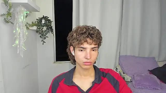 santy-kitty live sex cam