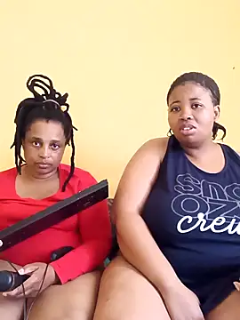 Prettyboobiesx live sex cam