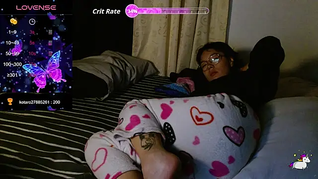 TRIXIE_TANG28 live sex cam