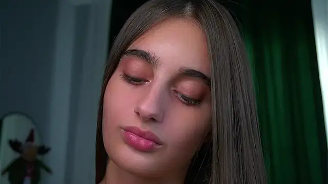 PiquingOgalala live sex cam