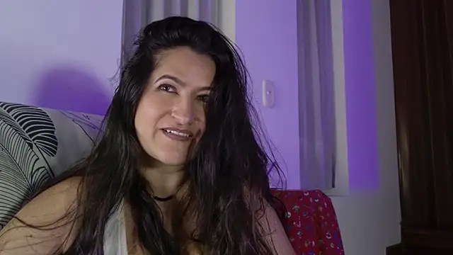 DeesseLuxure's cam snapshot