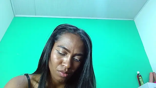 avaleri_cherry live sex cam