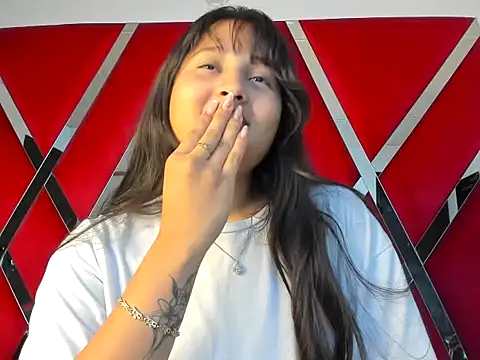 Laly_cherry_ht's cam snapshot