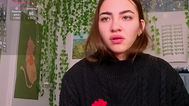 Fit_Brunette_'s cam snapshot