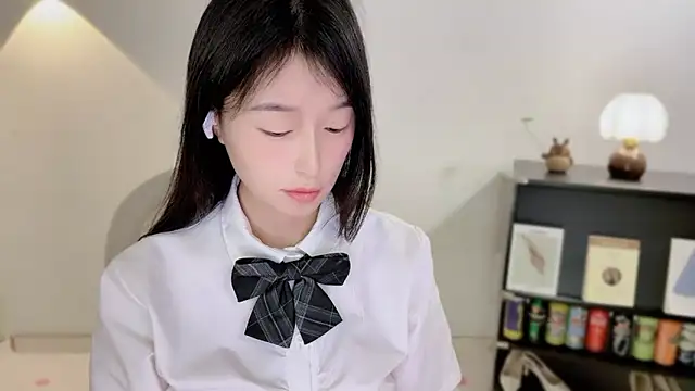 Onechestnut's cam snapshot