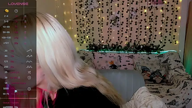 AnyaTaylor_'s cam snapshot