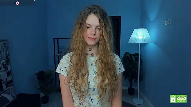 RayaNenlia's cam snapshot