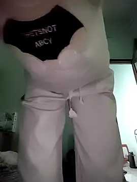 simsim-00's cam snapshot