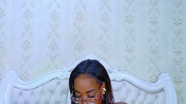 Kelly_Swift's cam snapshot