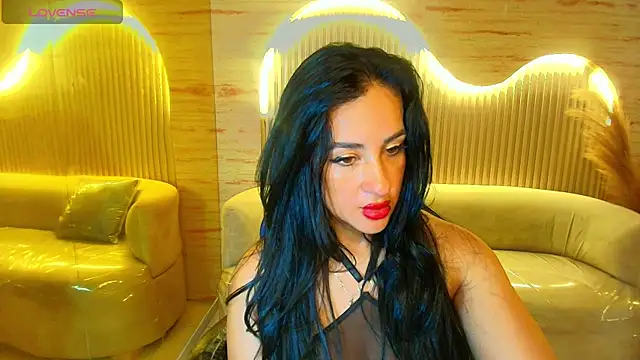 charlotte_r_'s cam snapshot