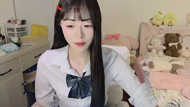 Onecutelittle live sex cam