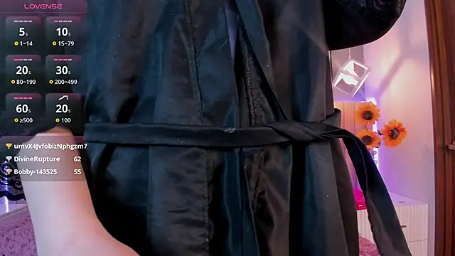 Nina_Ford's cam snapshot