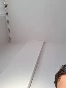 yakisikligenc live sex cam