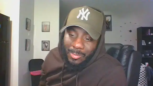 Stayinalive1992 live sex cam