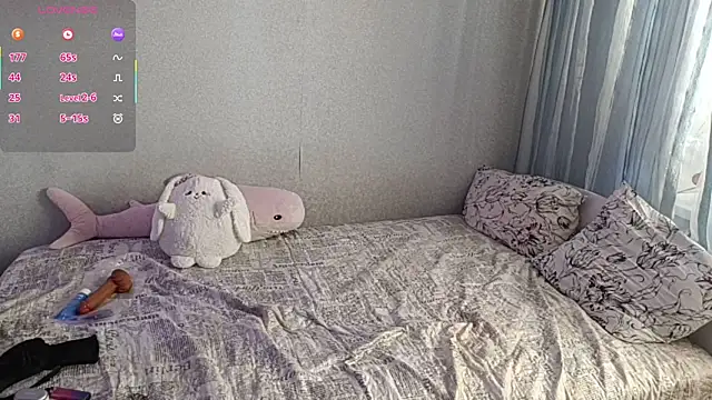 HedyContras's cam snapshot