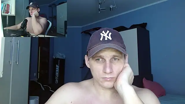 Poliglotjoe1 live sex cam