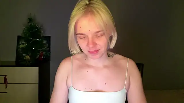 Scarlet_cat's cam snapshot