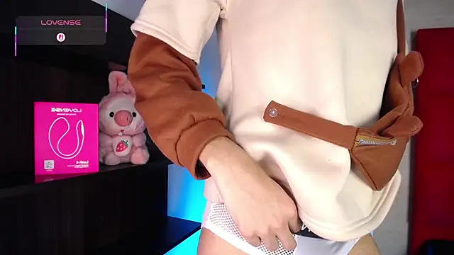 Ezra_Storm live sex cam