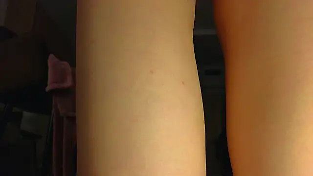 Lili_Roze_ live sex cam