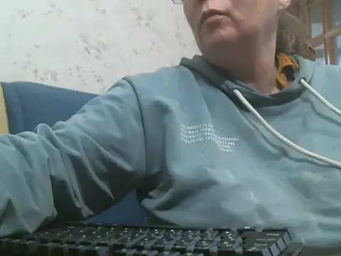 Isolda25's cam snapshot