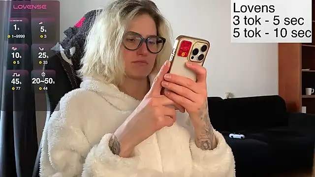 Sexy_Sweets's cam snapshot