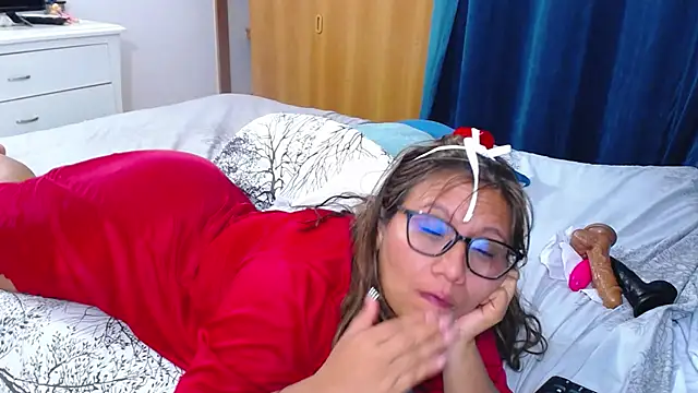 mondirty70's cam snapshot