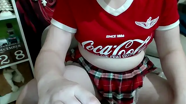 AverageRose's cam snapshot