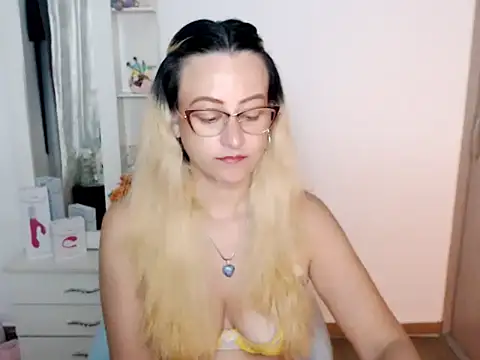 BOREAL_MOON's cam snapshot