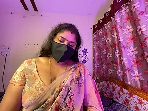 LouleyRanii's cam snapshot