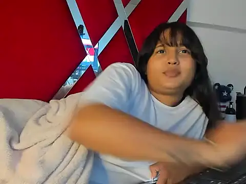 Laly_cherry_ht's cam snapshot