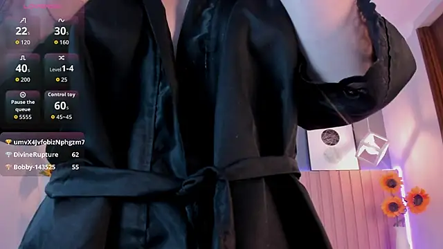 Nina_Ford's cam snapshot